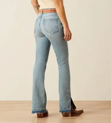 SALE Ariat® Ladies' Light Wash UHR Tomboy Jazmine Boot Cut Jeans in Argentina - Sale Barn