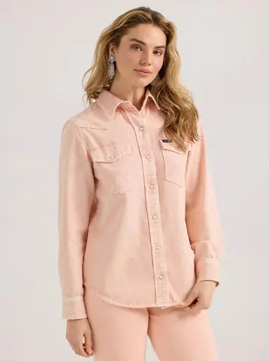 SALE Wrangler® Ladies' L/S Solid Pink/Peach Denim Snap Shirt - Sale Barn