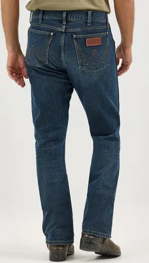 Wrangler Retro® Men's Slim FIt Boot Cut Jeans in Oakdale - Brands