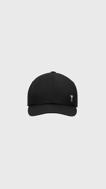 Ami De Coeur Stud Cap in Black