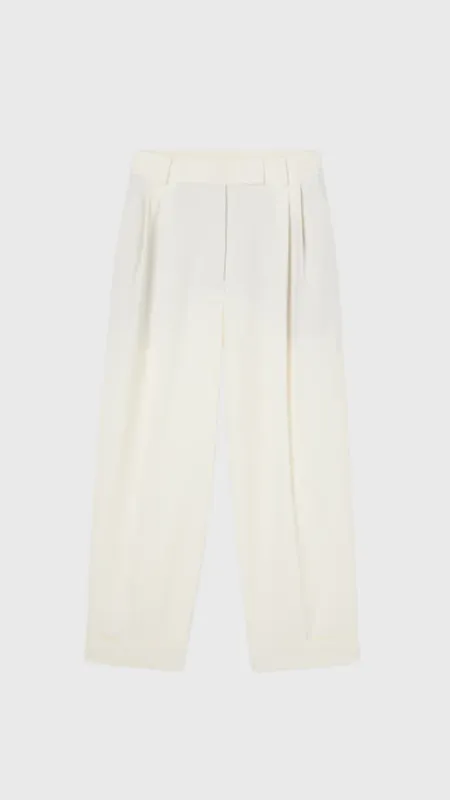 Róhe High Waist Turn-Up Trouser in Off White