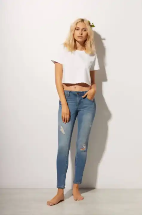 1822 Denim Women's RE:Denim 28" Distressed Ankle Skinny Jeans - Chantal Accessories