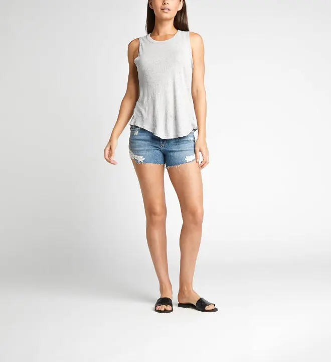Silver Jeans CO. Women's SUKI Mid Rise Short