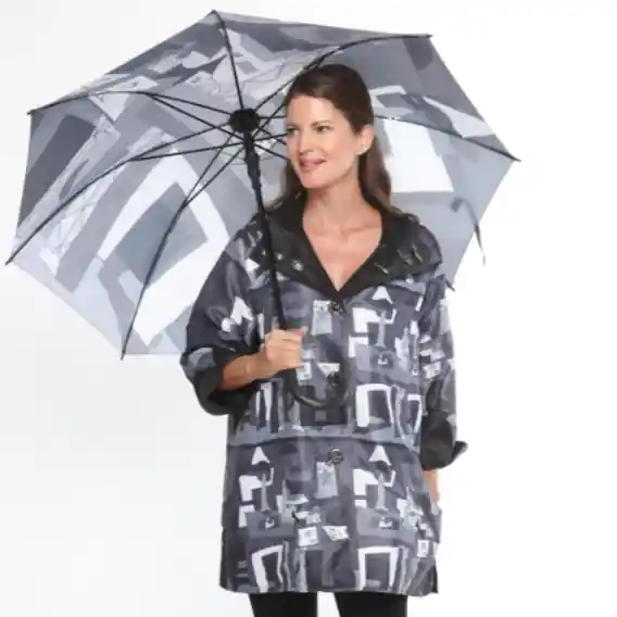 Oopéra Ladies' Reversible Raincoat Three musicians
