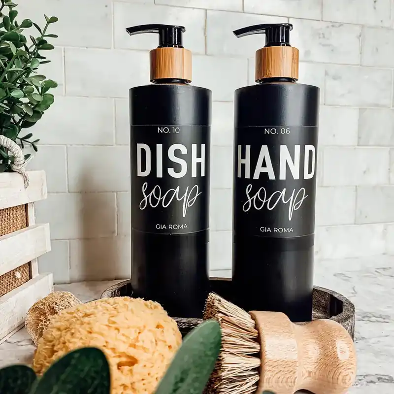 16oz Plastic Black Bottles - Gia Roma