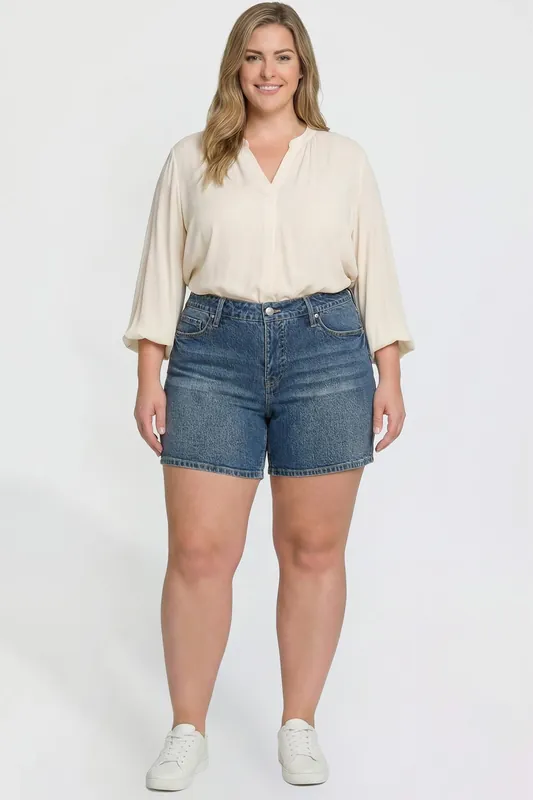 Plus High Rise Essential Short - YMI JEANS
