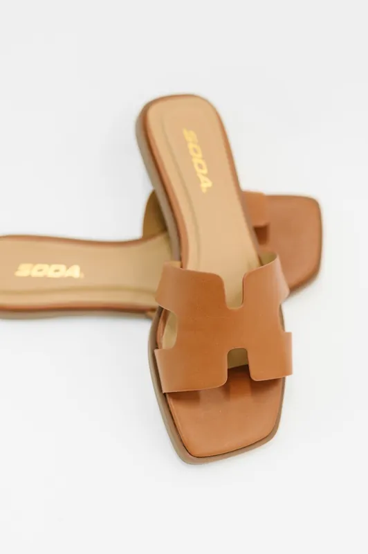 Knit Square Toe Slide on Sandal in Cognac - Soda