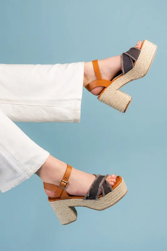 Nana Platform Sandals in Black - Rural Haze