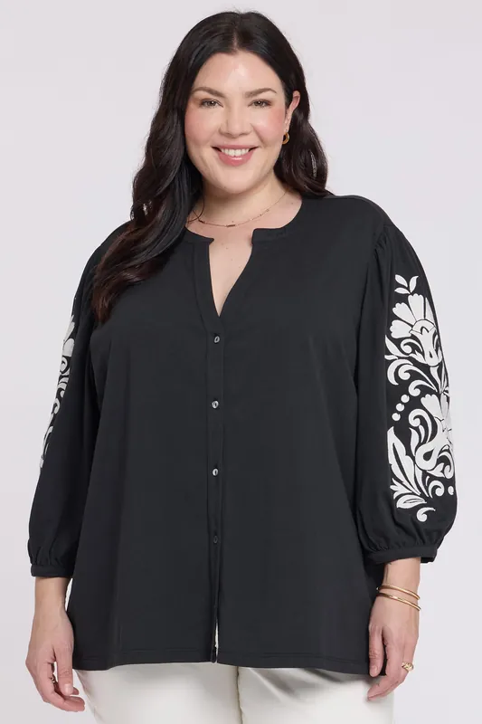 Embroidered Knit Blouse In Plus Size - Black Ivory